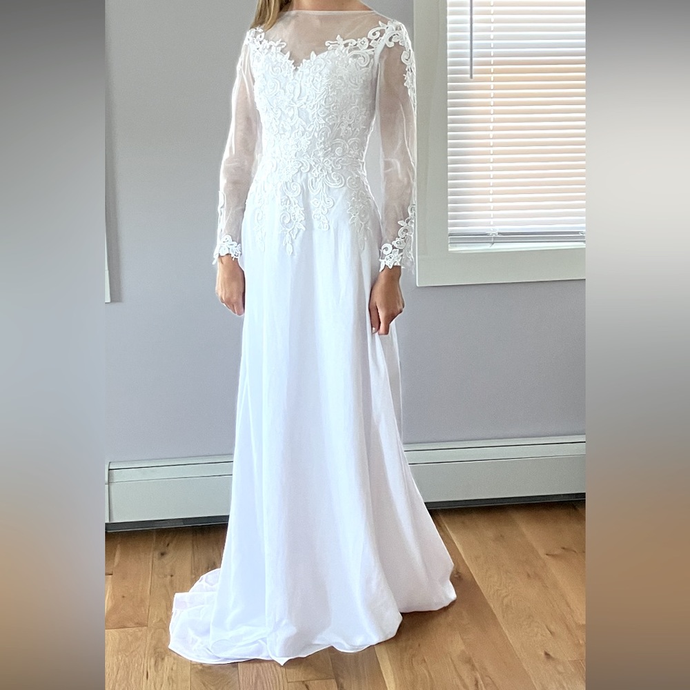 Brand new wedding dress